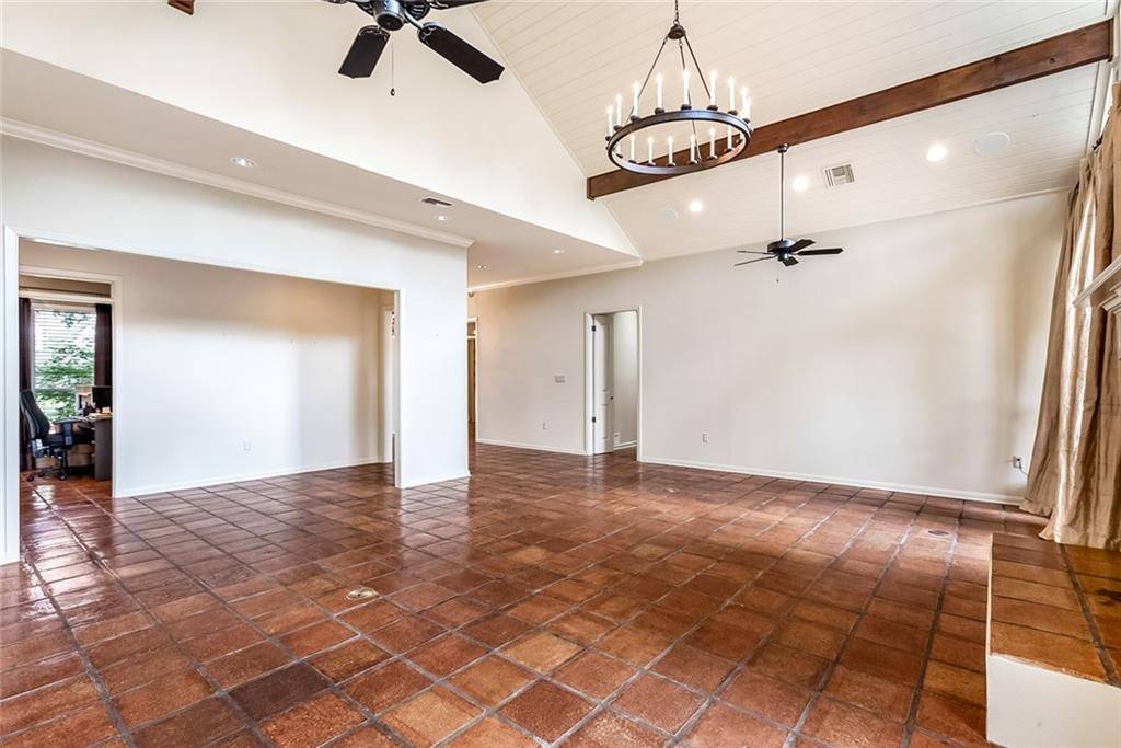 Mandeville, LA 70471,103 W RUELLE DR