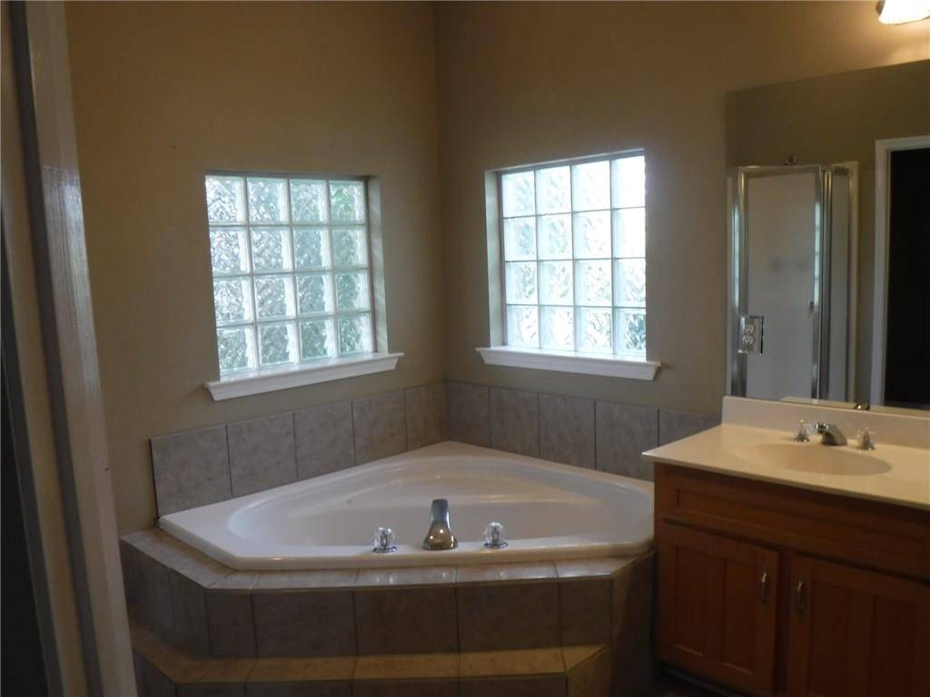 Des Allemands, LA 70030,102 EDNA DR
