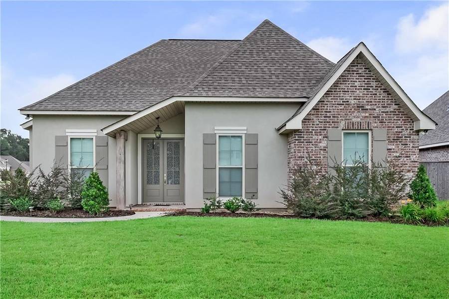 5001 HOUSE SPARROW DR, Madisonville, LA 70447