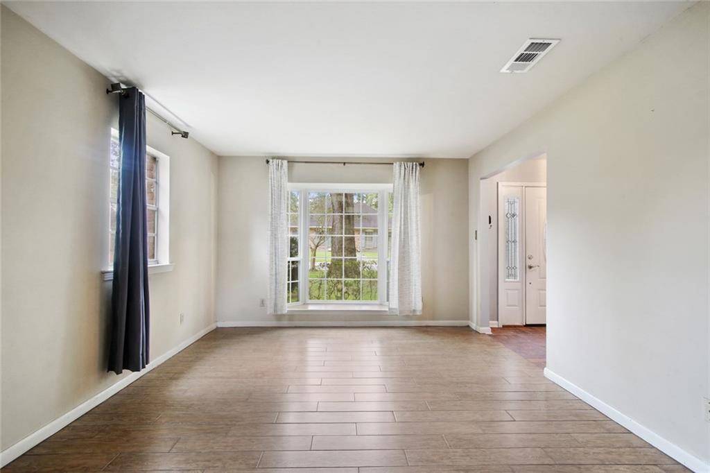 New Orleans, LA 70131,2821 DANBURY DR