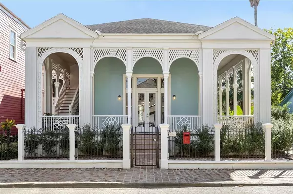 928 EUTERPE ST, New Orleans, LA 70130