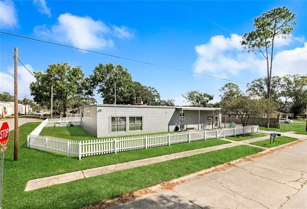 Luling, LA 70070,201 POST DR
