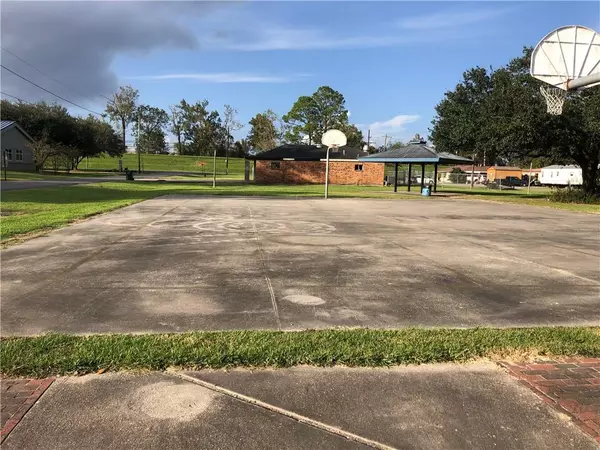 Edgard, LA 70049,543 CASTLE DR