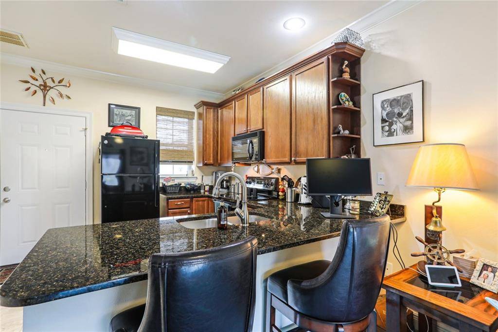 Slidell, LA 70458,4512 PONTCHARTRAIN DR #5