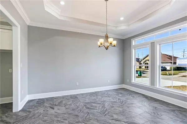 Harvey, LA 70058,1716 LAKE MAUREPAS DR