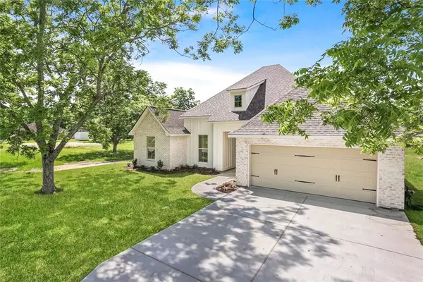 Hahnville, LA 70057,637 OAK ST