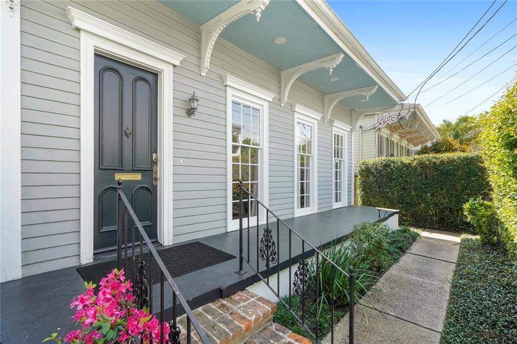 5706 LAUREL ST, New Orleans, LA 70115