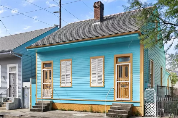 New Orleans, LA 70117,2705-07 ROYAL ST