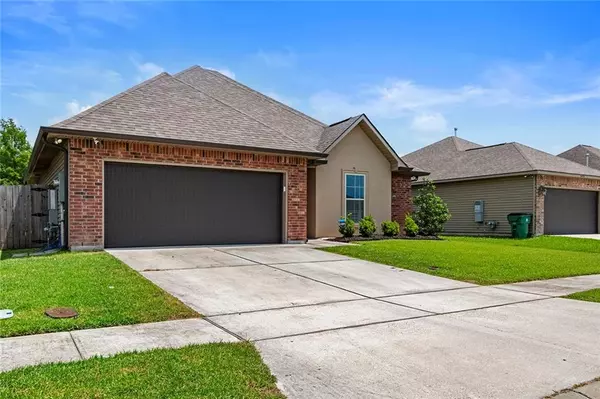 Marrero, LA 70072,4472 PARK SHORE DR
