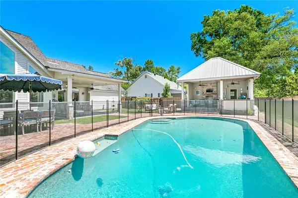 Mandeville, LA 70471,532 BEAU CHENE DR