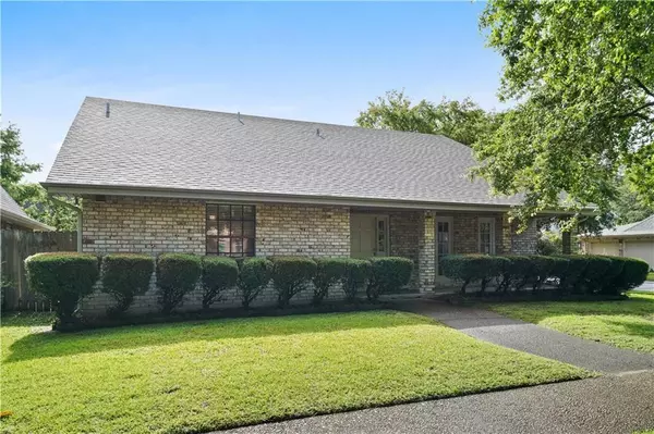 Metairie, LA 70002,3717 SEVERN AVE