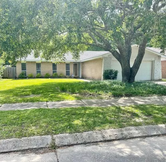 Mandeville, LA 70471,630 RIDGEWOOD DR