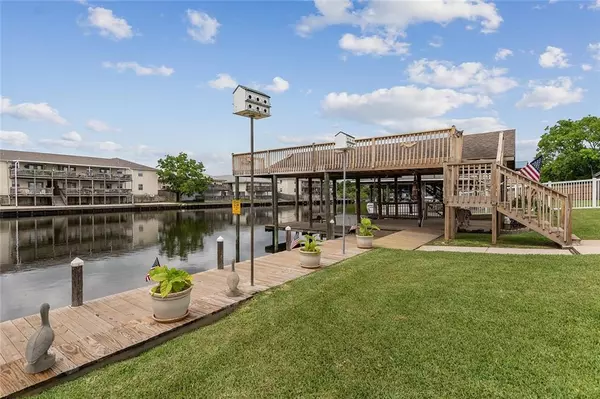 Slidell, LA 70458,302 MOONRAKER DR