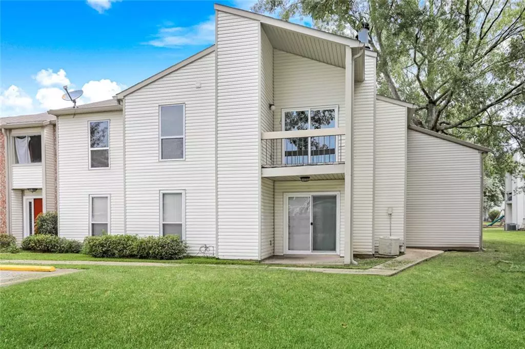Mandeville, LA 70471,1504 PARKVIEW BLVD #1504