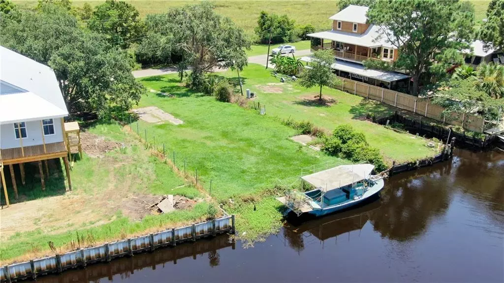 Lacombe, LA 70445,ELEANOR DR