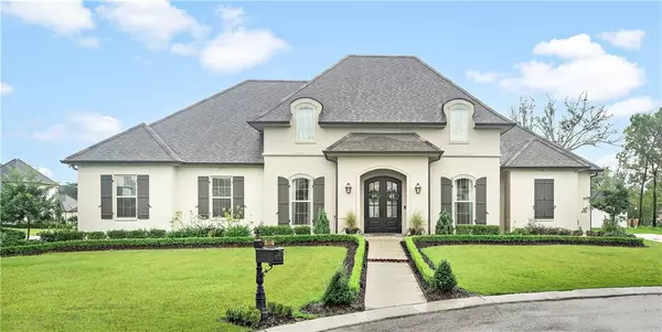 102 HIDDEN CV, Belle Chasse, LA 70037