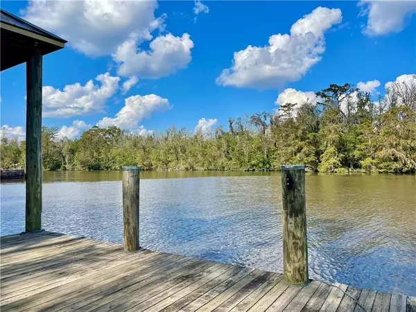 Covington, LA 70433,123 RIVERDALE DR