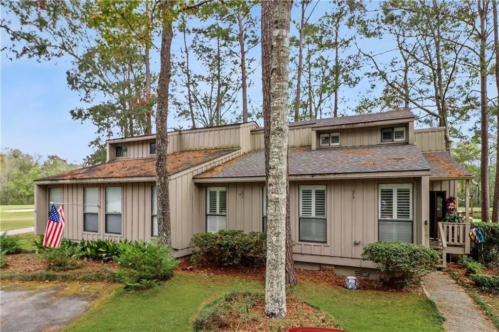 Mandeville, LA 70471,665 N BEAU CHENE #32 DR #32