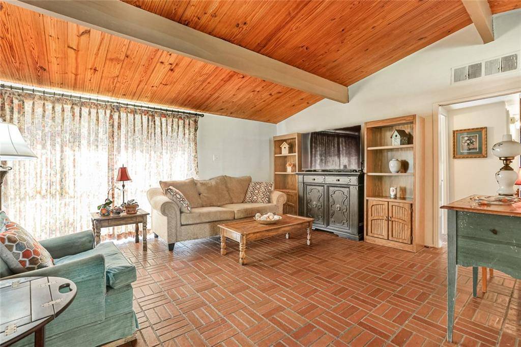 Metairie, LA 70003,32 ALBERT CT