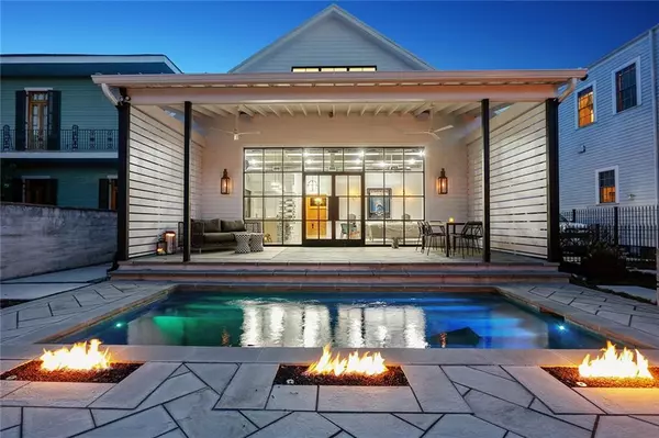 New Orleans, LA 70130,2503 CARONDELET ST