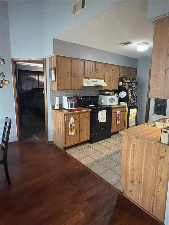 Mandeville, LA 70471,921 FOREST LOOP