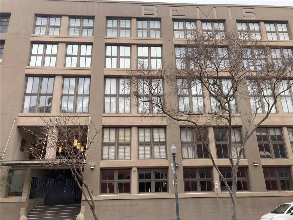 New Orleans, LA 70130,333 JULIA ST #410