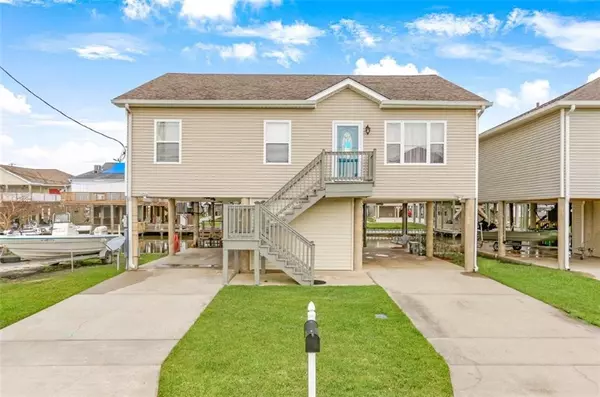 4954 KAYLEE ST, Barataria, LA 70036