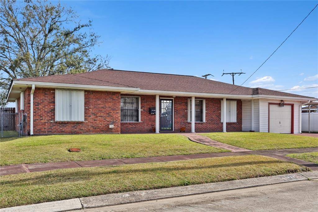 927 CEDRE DR,  Westwego,  LA 70094