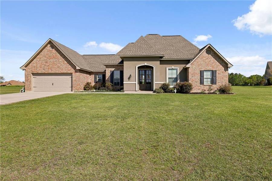 18249 WOLF TRACK WAY, Loranger, LA 70446