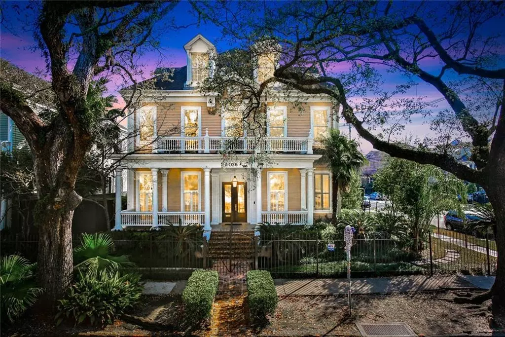 New Orleans, LA 70115,4036 ST CHARLES AVE