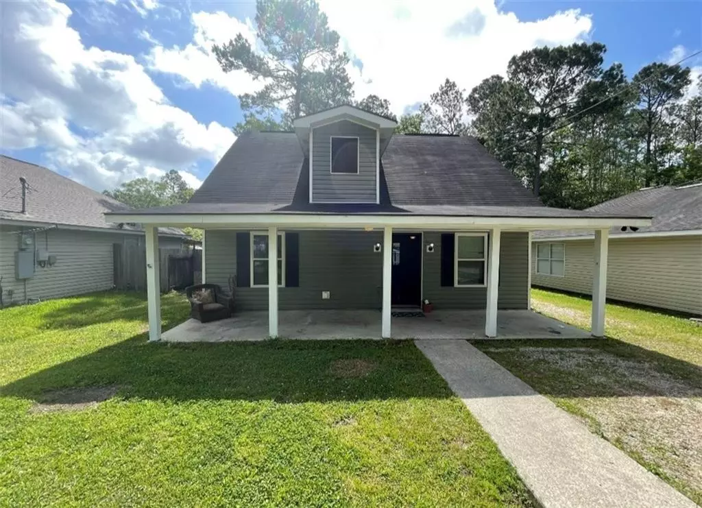 Pearl River, LA 70452,336 3RD ST