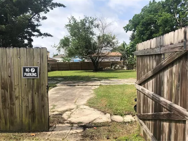 New Orleans, LA 70117,5622 ROYAL ST
