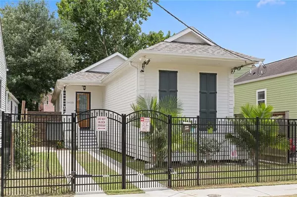 New Orleans, LA 70117,1425 ARTS ST
