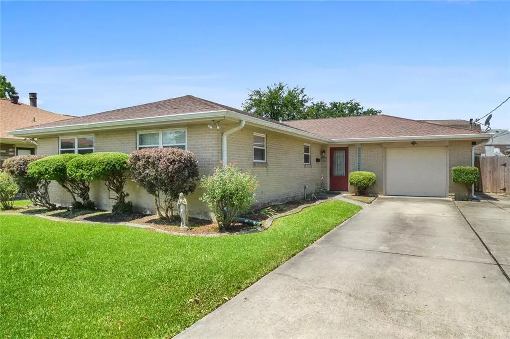 Metairie, LA 70003,4920 WADE DR