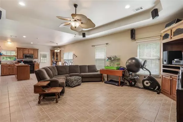 Lacombe, LA 70445,61218 N 25TH ST