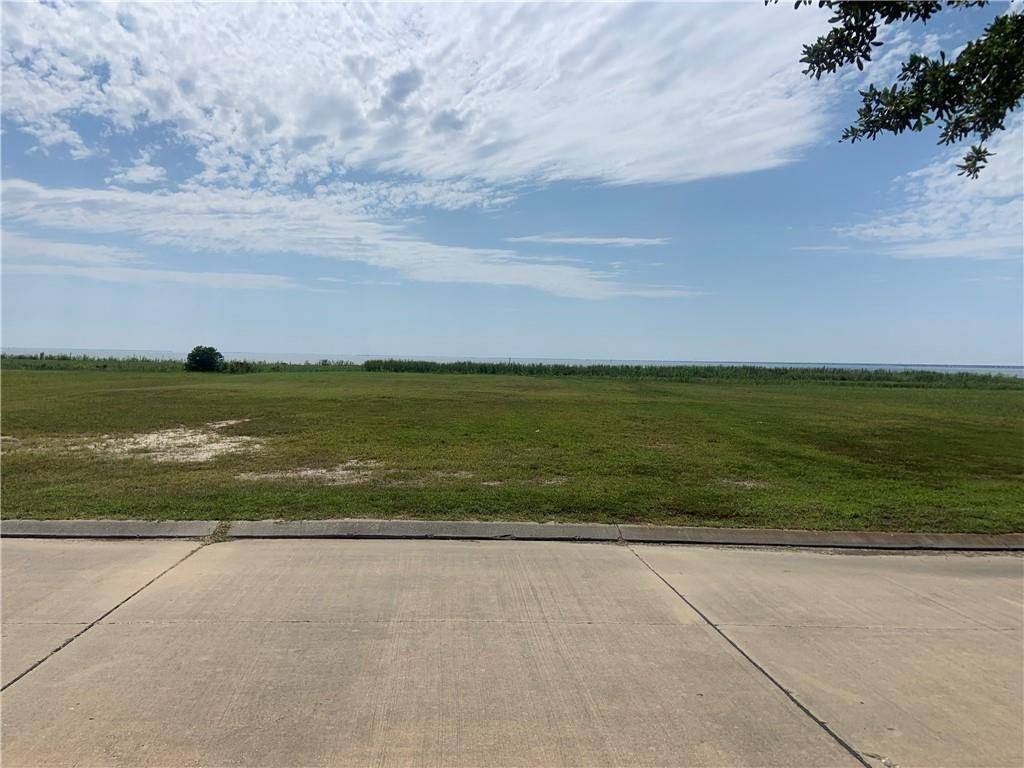 1140 LAKESHORE BLVD, Slidell, LA 70461