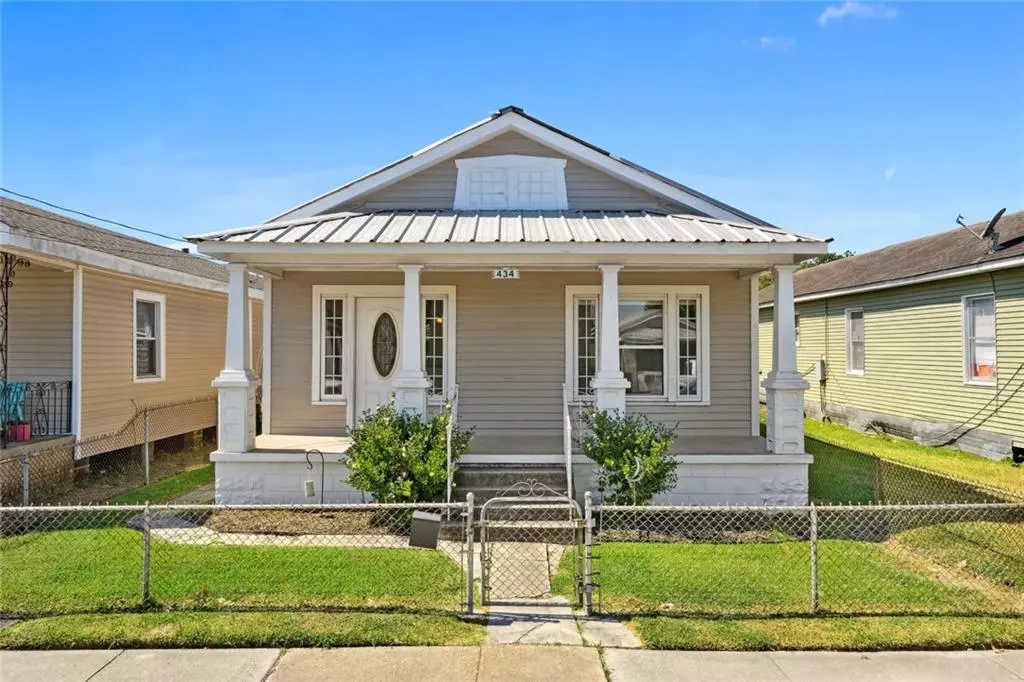 Harvey, LA 70058,434 MACARTHUR AVE