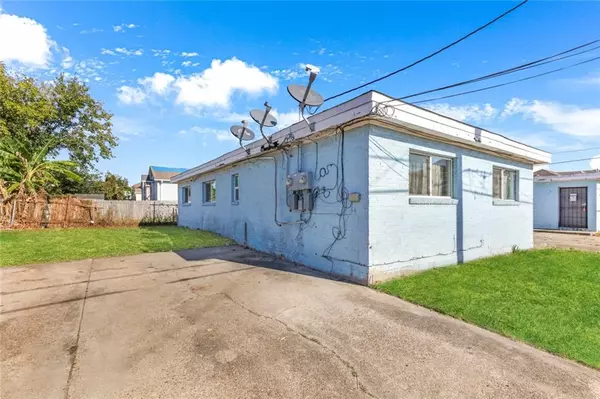 New Orleans, LA 70115,2901 DANNEEL ST