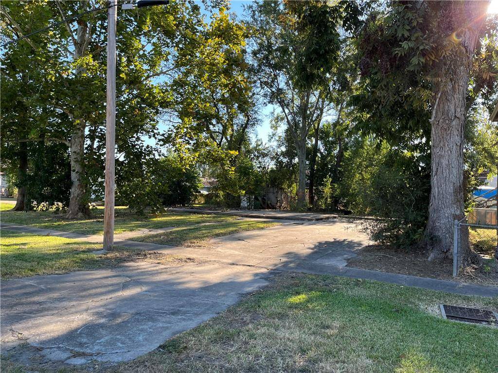 Lutcher, LA 70071,2309 CYPRESS ST