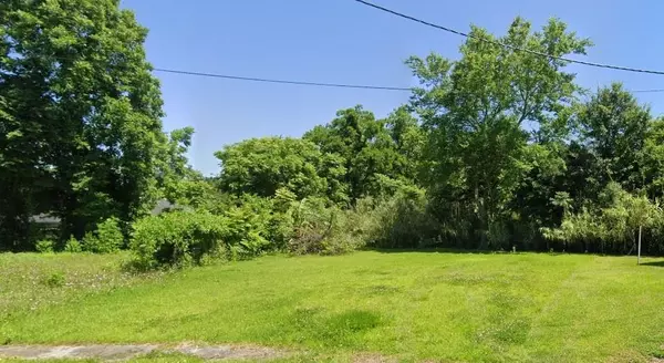 8628 CASTLE CT, New Orleans, LA 70127