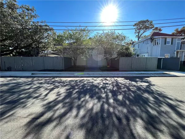 New Orleans, LA 70118,7520 DOMINICAN ST