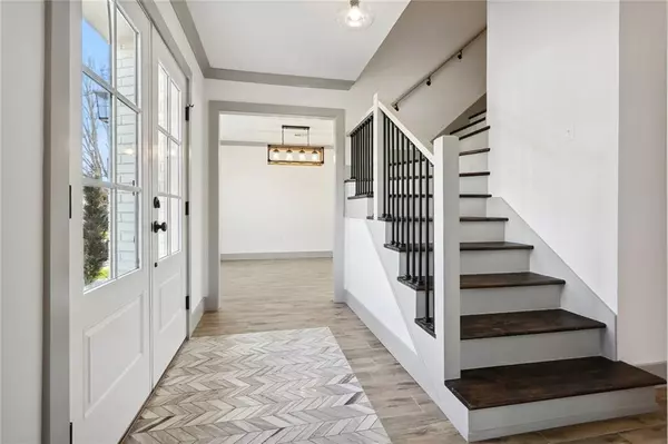Metairie, LA 70005,1304 WISTERIA DR