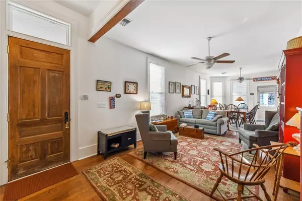 New Orleans, LA 70115,2417 MILAN ST