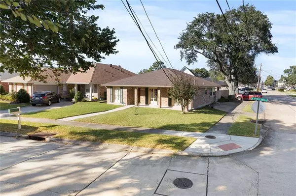 Metairie, LA 70006,3820 N WOODLAWN AVE