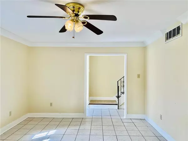 New Orleans, LA 70126,7703 BELCREST PL