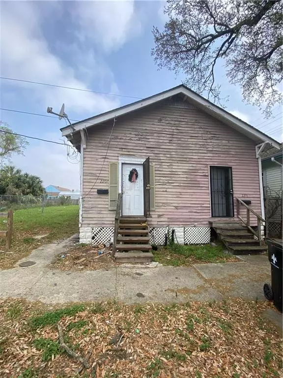 2205 WASHINGTON AVE, New Orleans, LA 70113