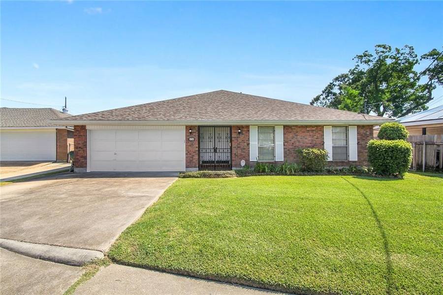 4704 MEADOWDALE ST, Metairie, LA 70006