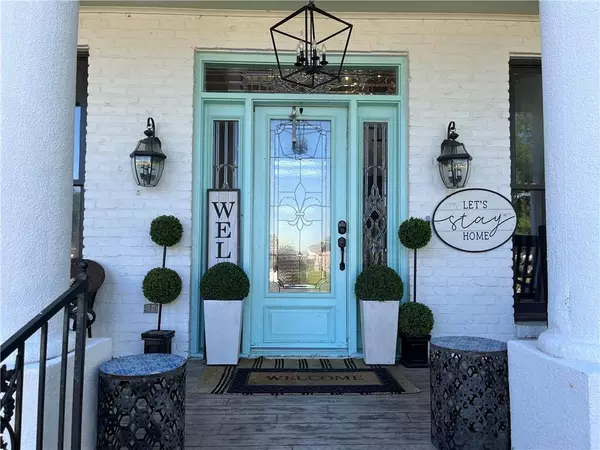 Gretna, LA 70056,3708 LAKE KRISTIN DR