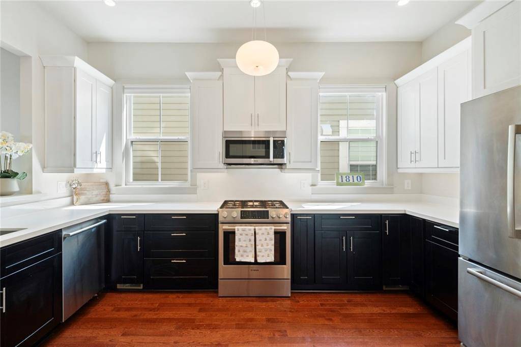 New Orleans, LA 70118,1810 FERN ST