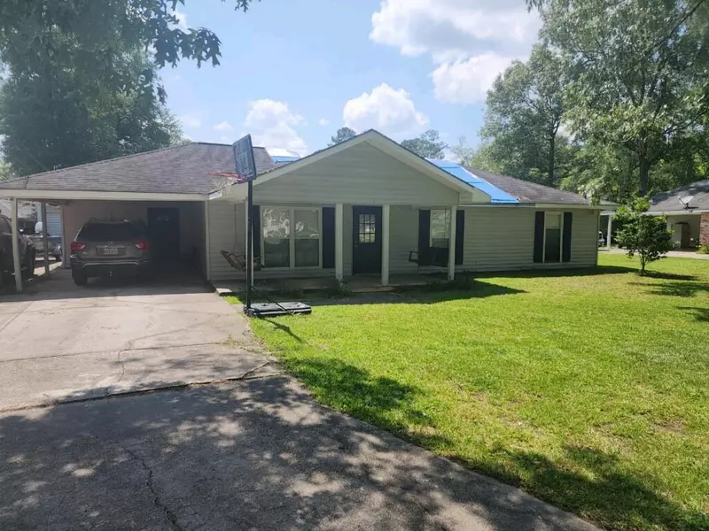 29666 S RED OAK RD, Livingston, LA 70754